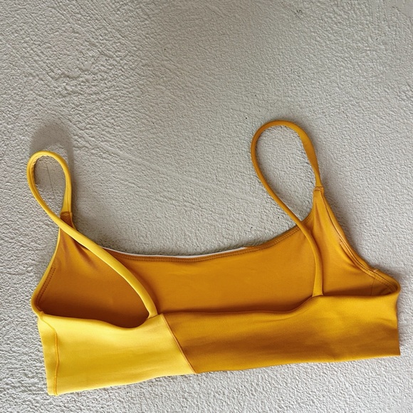 Left on Friday party waves pool days top - Picture 2 of 3